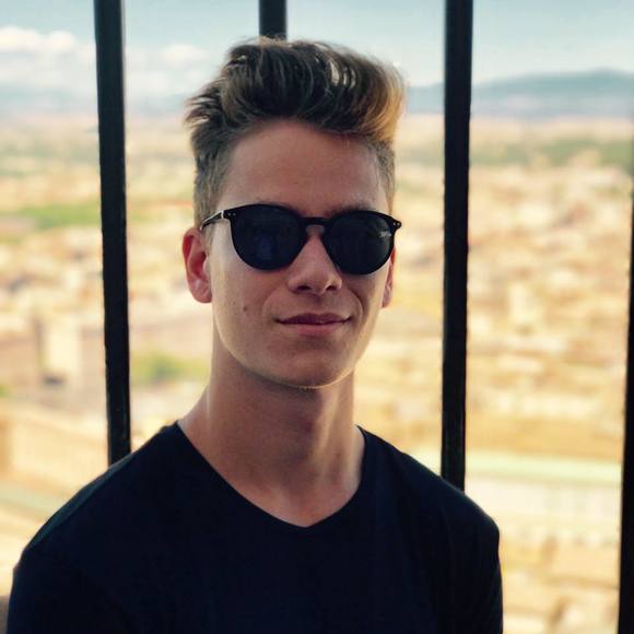 Meet your Posher, Matthew - Picture 1 of 1